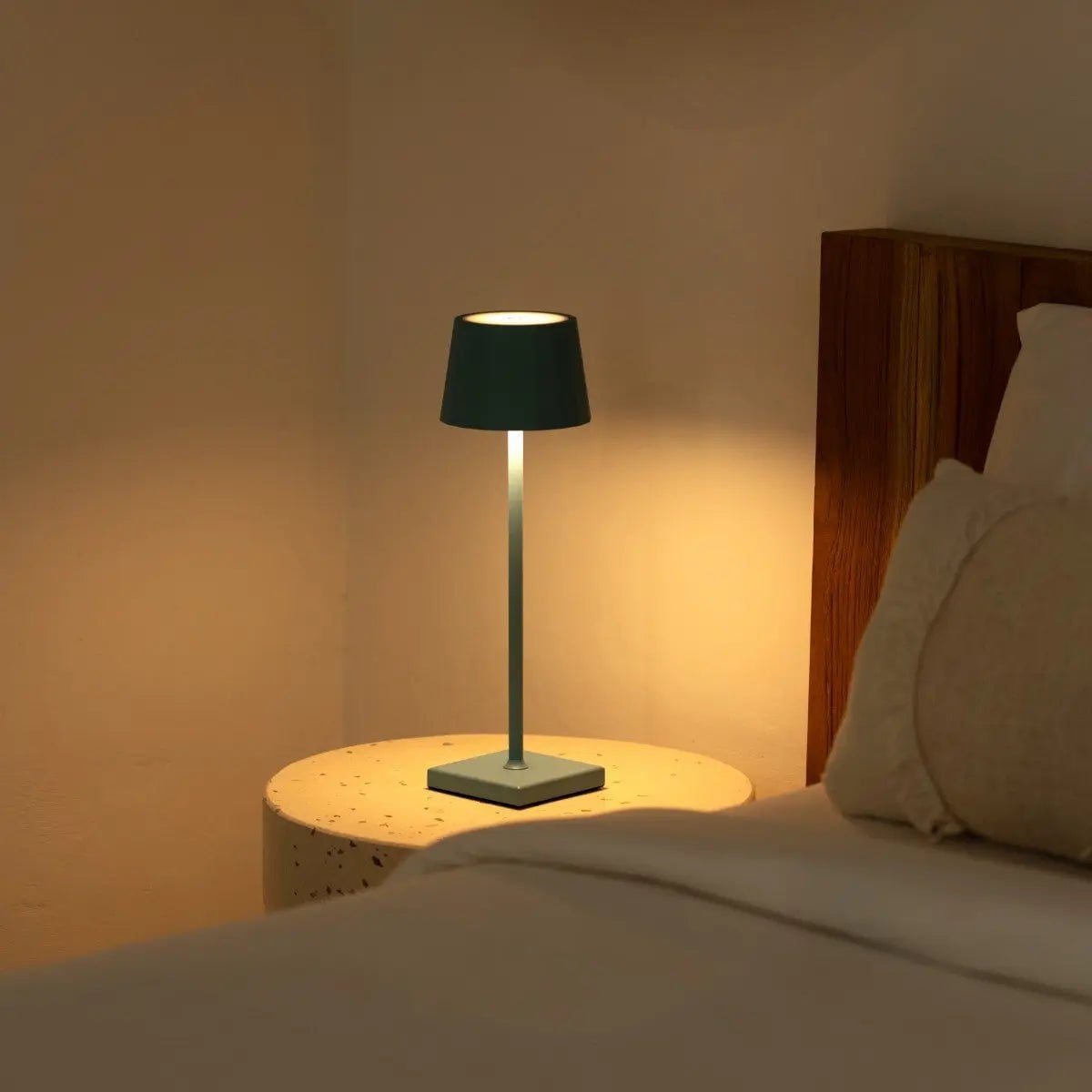 William Amsterdams Blauwe Oplaadbare Tafellamp | Dimbaar, batterijduur van 120 uur en USB-C