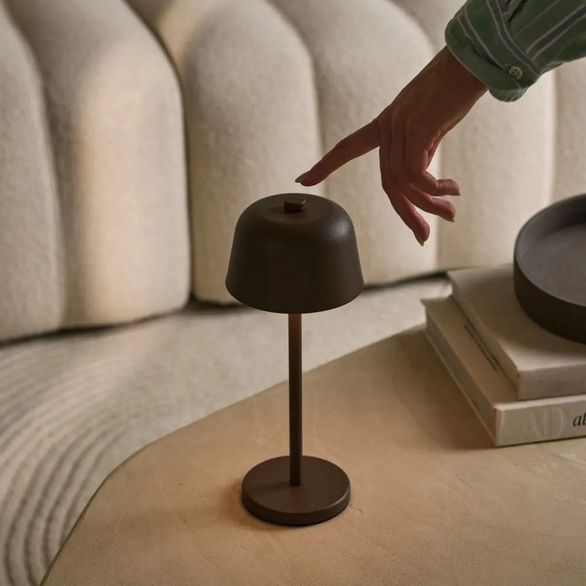 Anton Mokka Bruin Oplaadbare Tafellamp | Strakke en draadloze verlichting