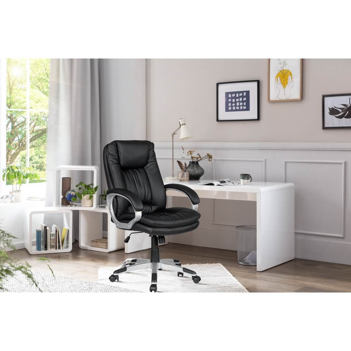 Office chair with armrests, black - SalesFever