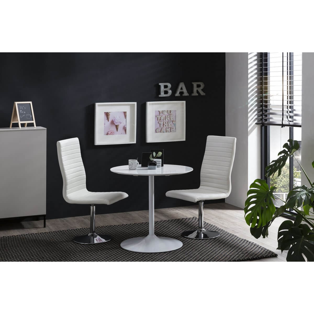 Set of 4 dining chairs in white imitation leather look - SalesFever