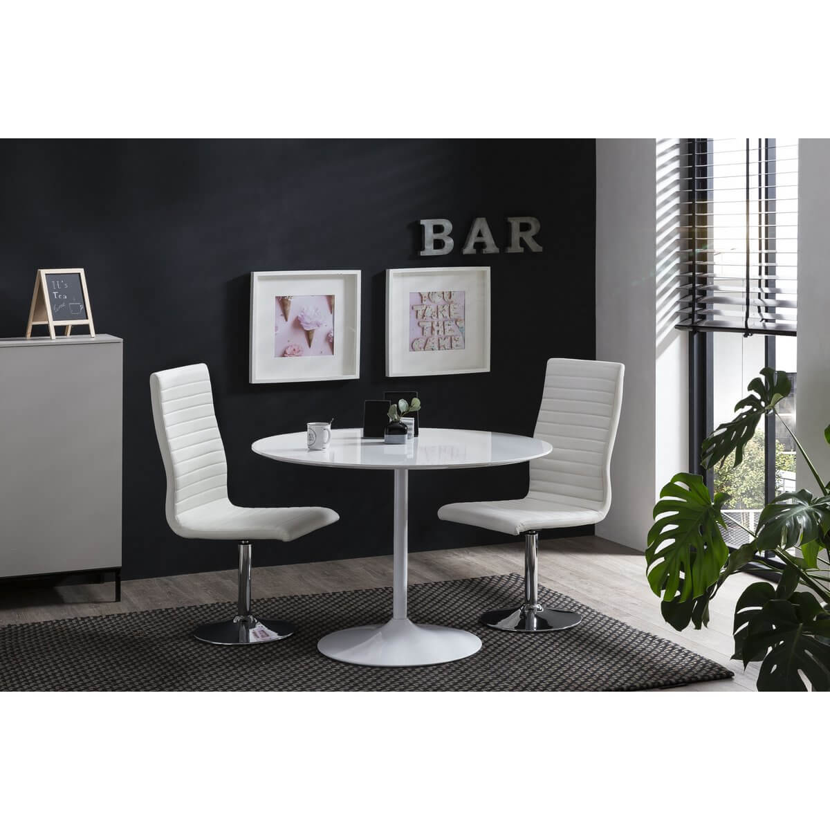 Set of 4 dining chairs in white imitation leather look - SalesFever