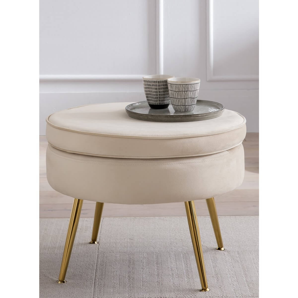 Round pouf in beige velvet - SalesFever