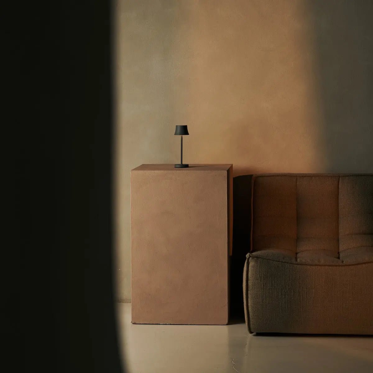 Combiset Professioneel | 8 x De Pijp Mini Mouse Grijs Oplaadbare Tafellampen & 1 x Centraal Station Oplaadstation