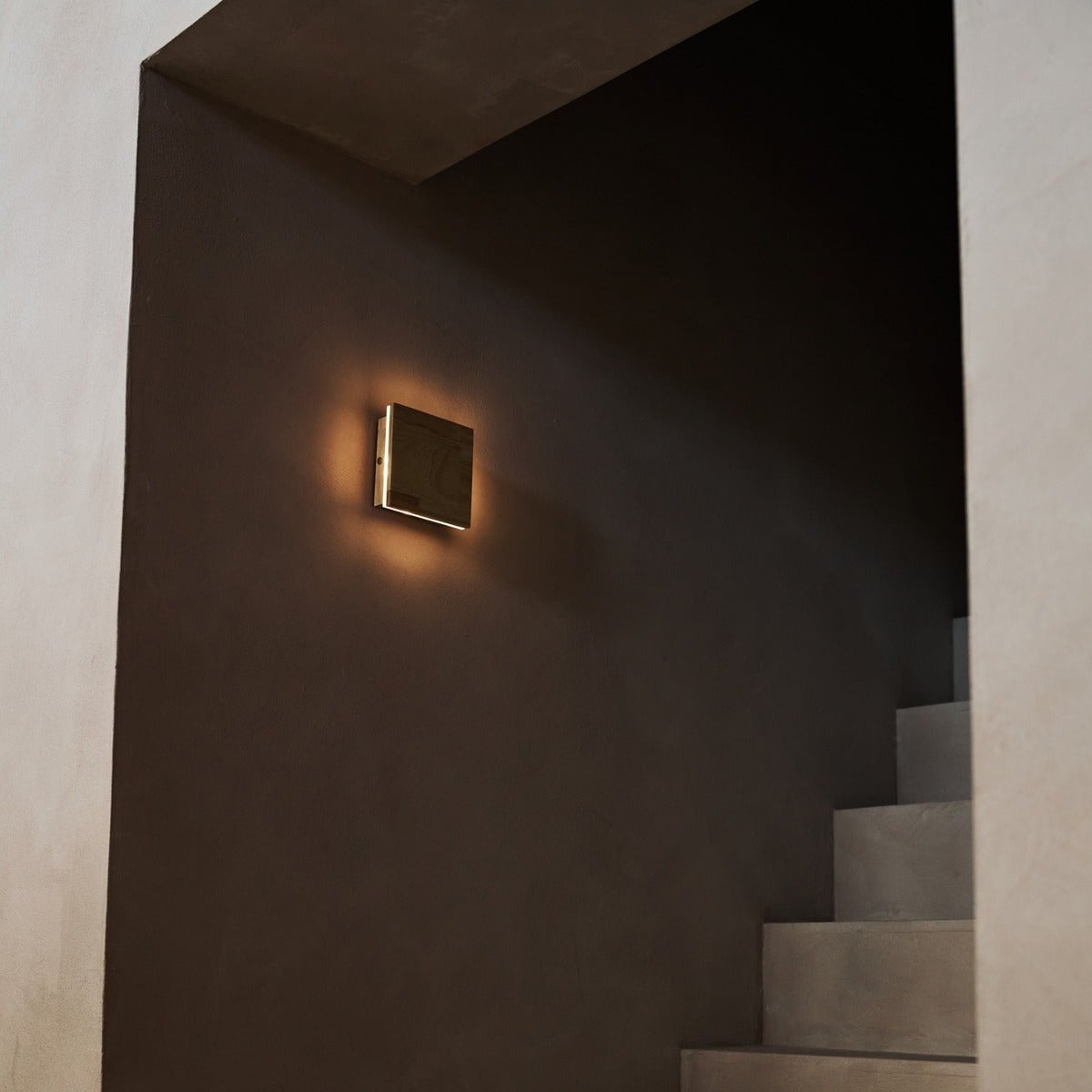 Lane Light Bruin Snoerloze Wandlamp | Oplaadbaar en dimbaar ontwerp