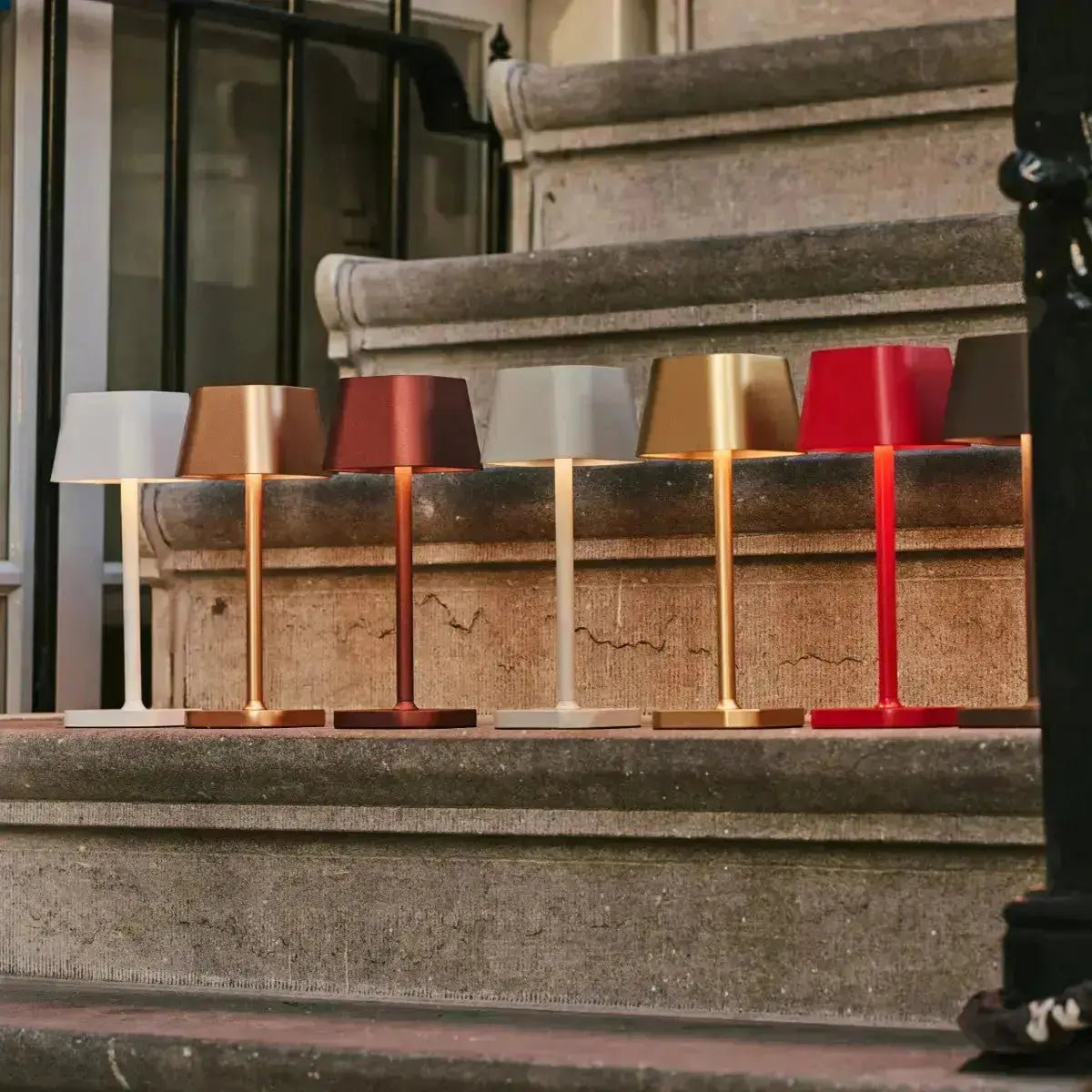 Ava Berry Rode Oplaadbare Tafellamp | Stijlvol, draadloos en dimbaar