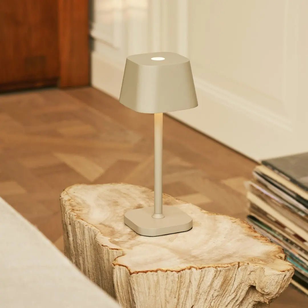 Ava Shadow Gray - Oplaadbare tafellamp | Stijlvol, draadloos en dimbaar