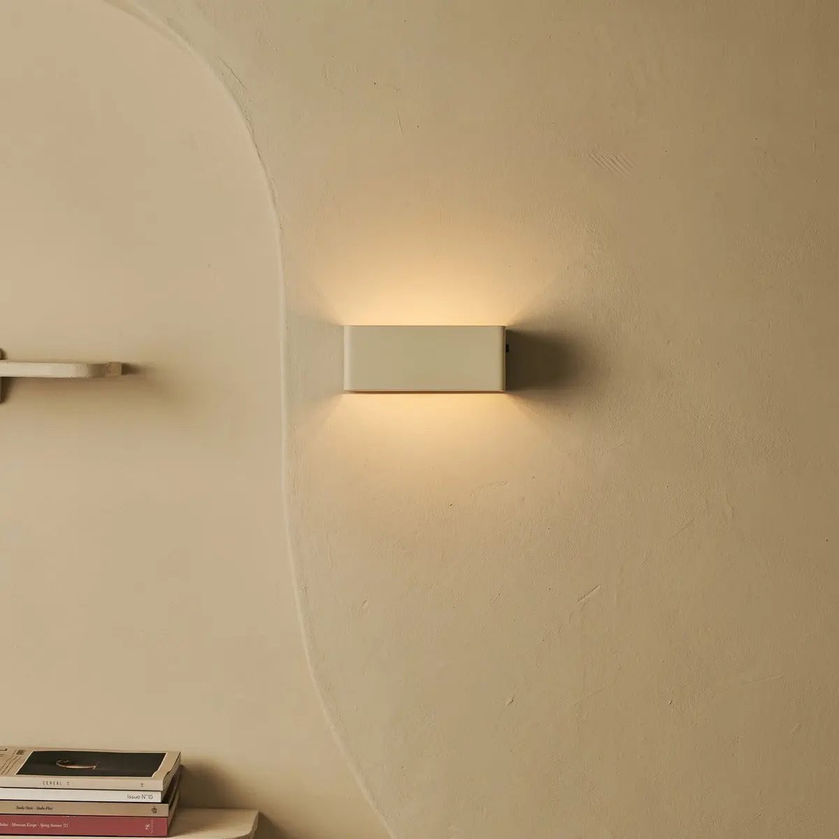 Tessa Vanille Oplaadbare Wandlamp | Bewegingssensor, 20 lichtmodi Afstandsbediening