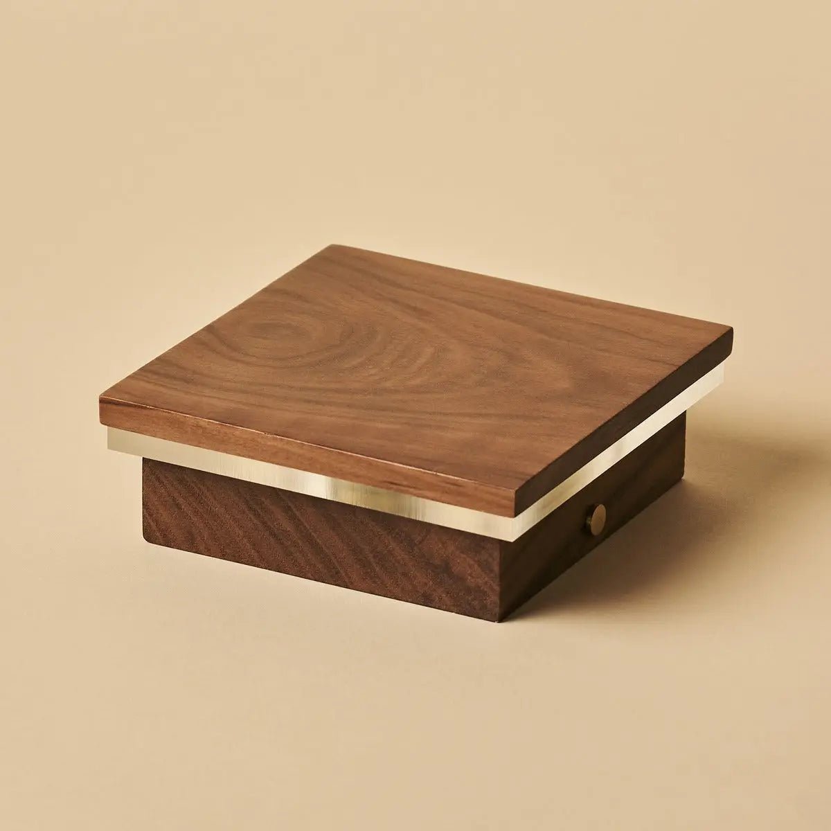 Lane Walnoot Snoerloze Wandlamp | Oplaadbaar en dimbaar ontwerp