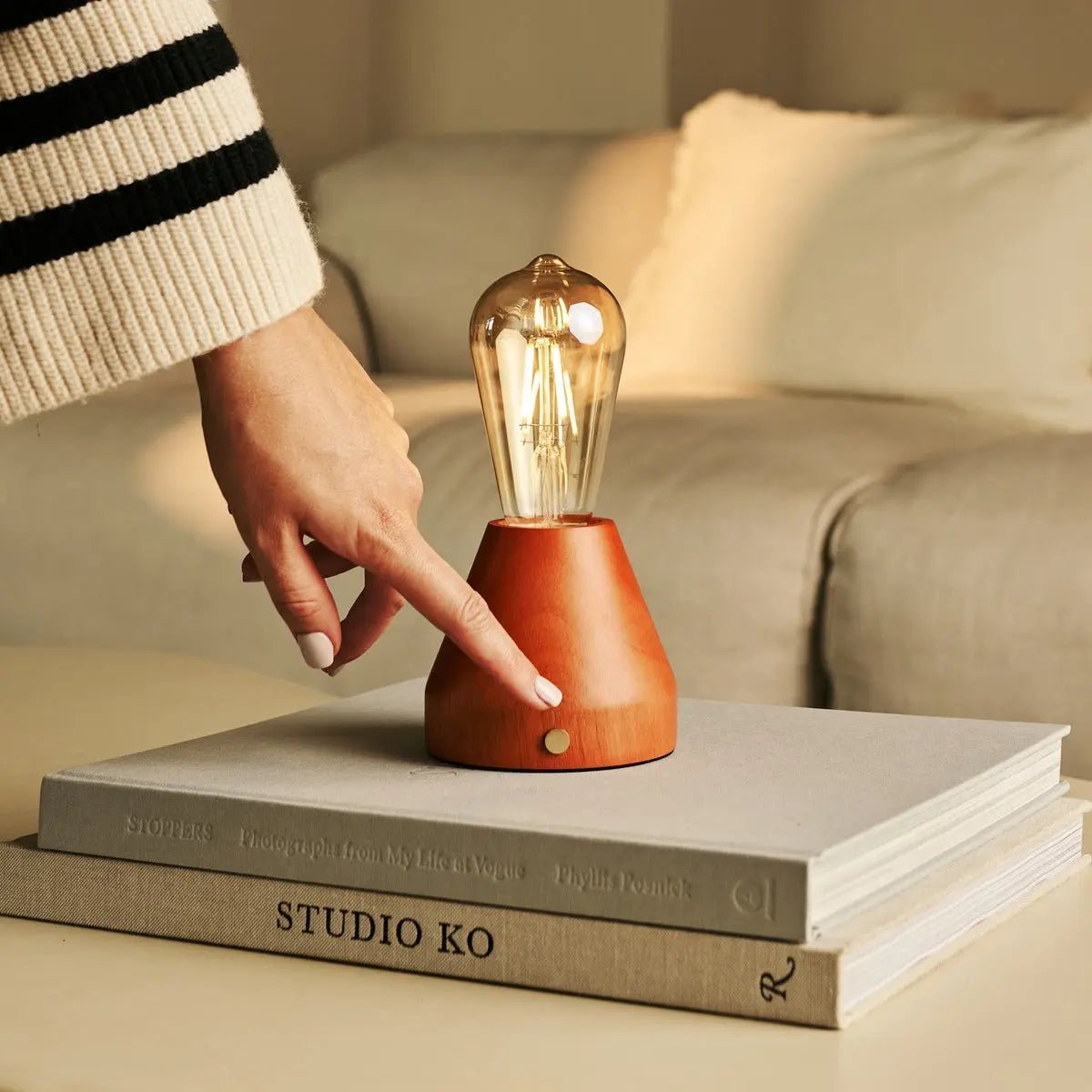 Zavi Kastanjebruine Oplaadbare Tafellamp | LED, draadloos en batterijduur van 80 uur