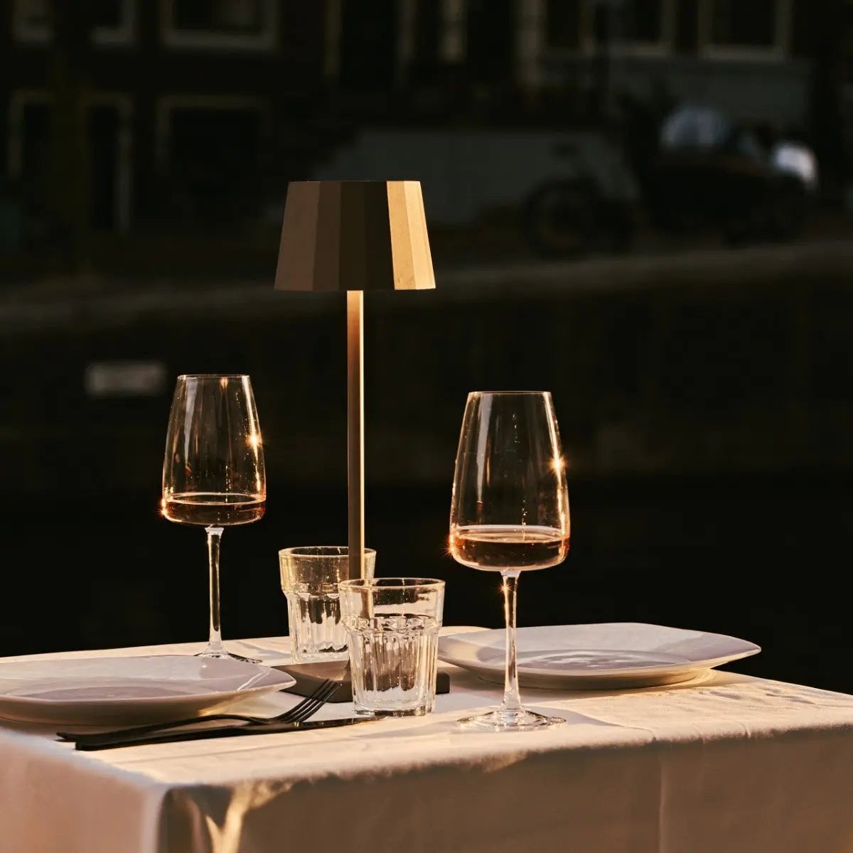 Wouter Koala Bruin Oplaadbare Tafellamp | Draadloos opladen en batterijduur van 120 uur