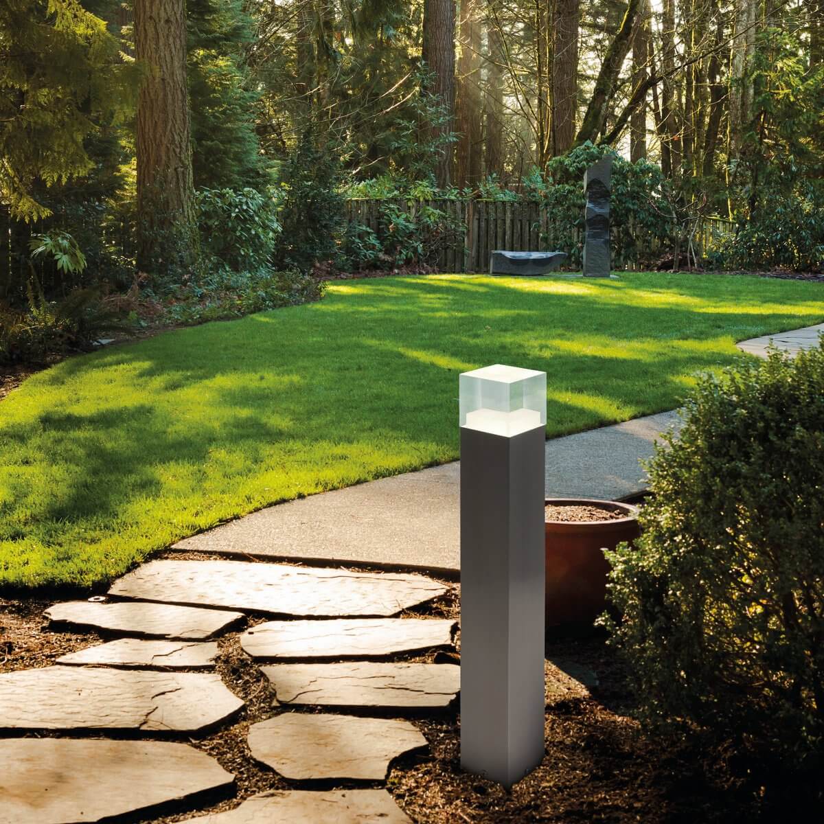 Leah staande buitenlamp ice cube - opaal kunststof - 8 × 8 × 62 cm