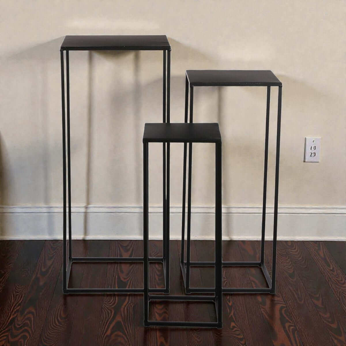 Quinty bijzettafels metaal zwart - vierkant met hoogteverschil - set van 3