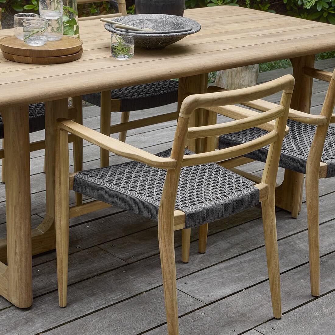 Verano tuinstoel met armleuning zwart - Raw Materials