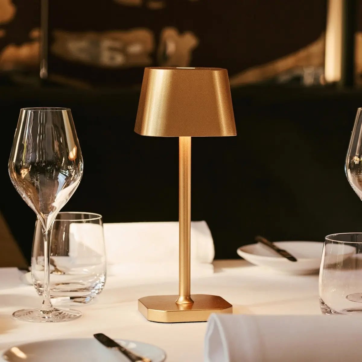 Ava Goud Oplaadbare Tafellamp | Draadloos, dimbaar en stijlvol