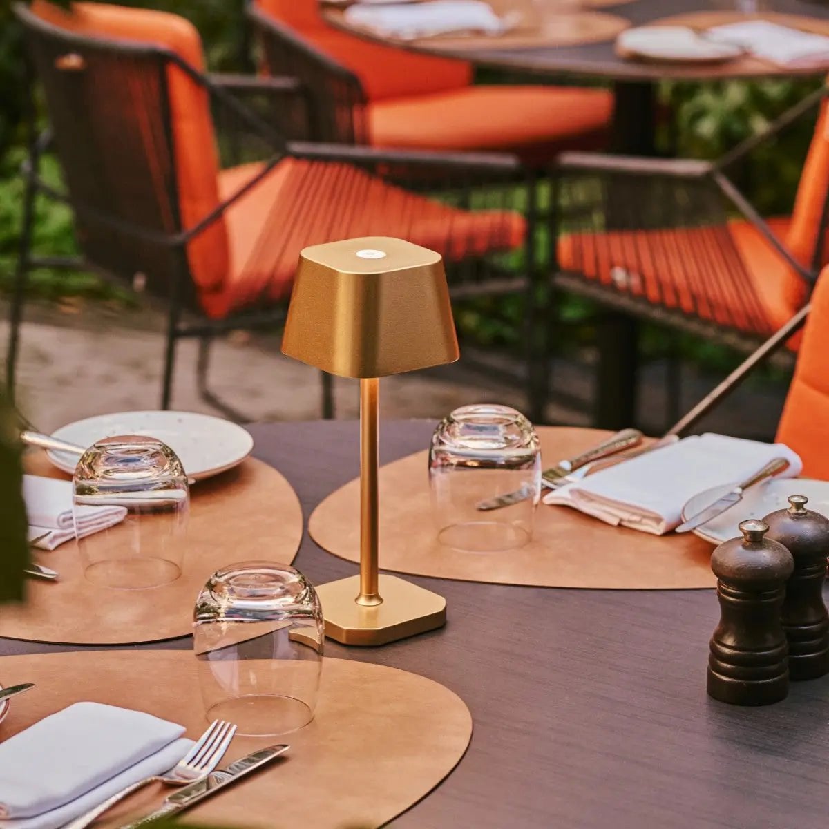 Ava Goud Oplaadbare Tafellamp | Draadloos, dimbaar en stijlvol