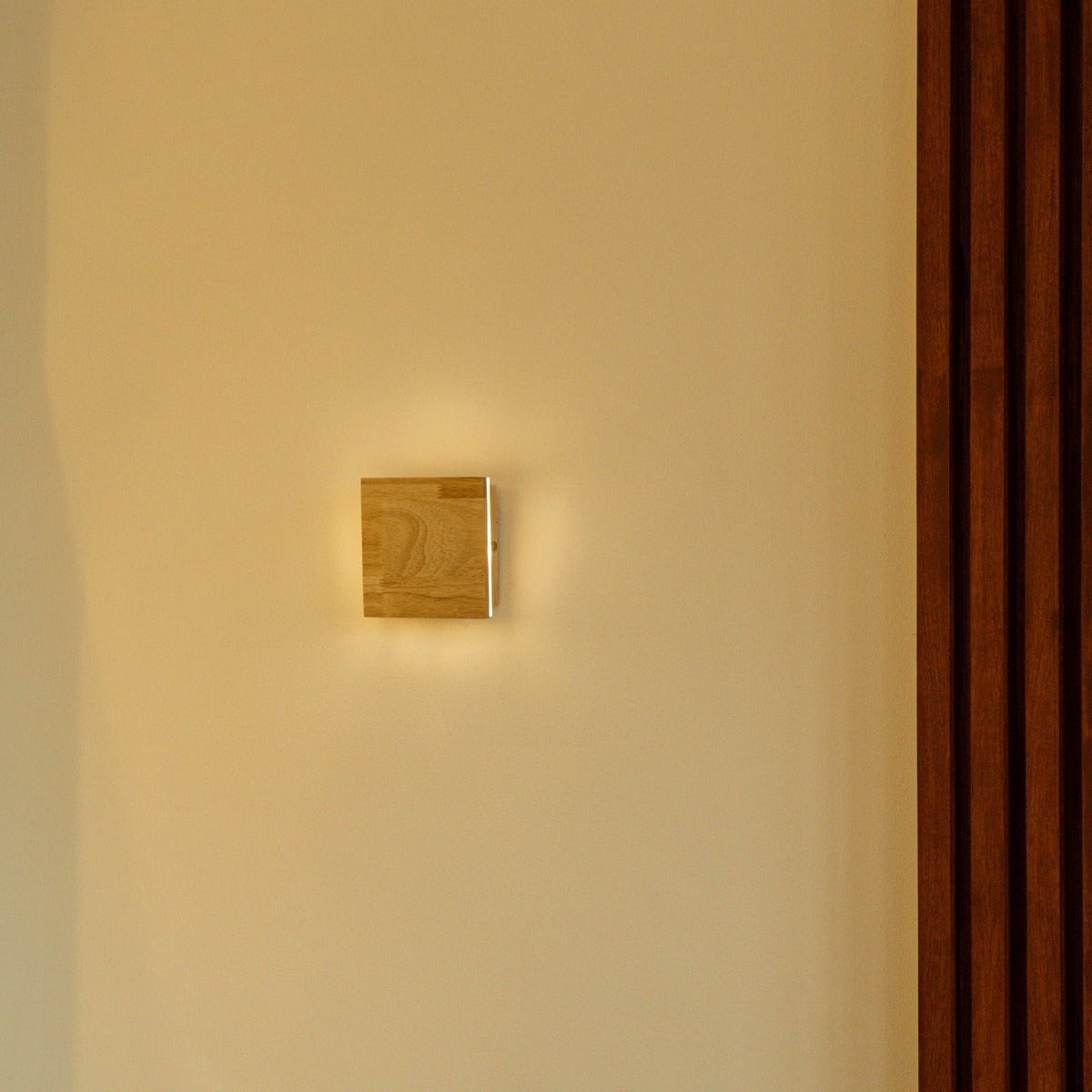 Lane Light Bruin Snoerloze Wandlamp | Oplaadbaar en dimbaar ontwerp